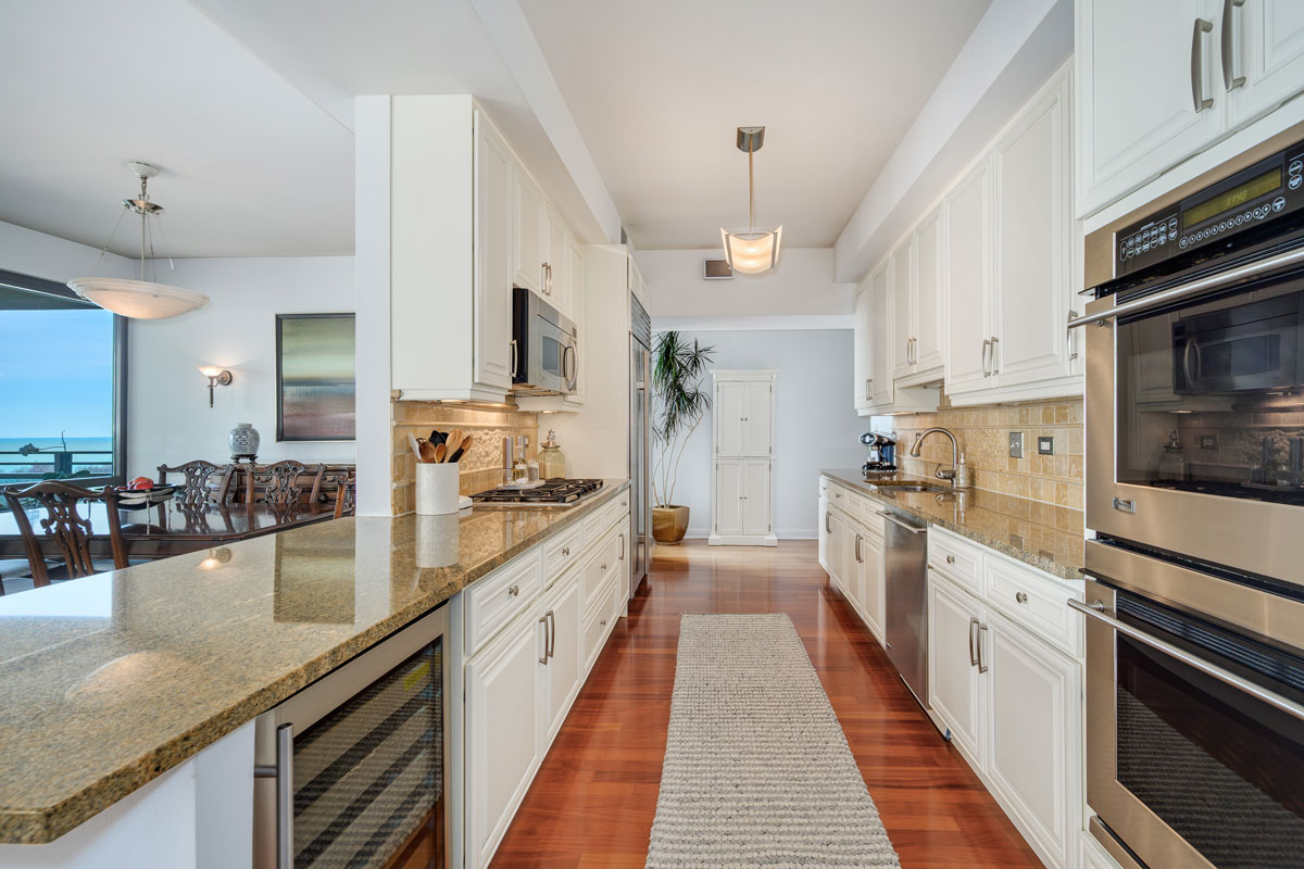 130 N Garland #1411 Baird Warner